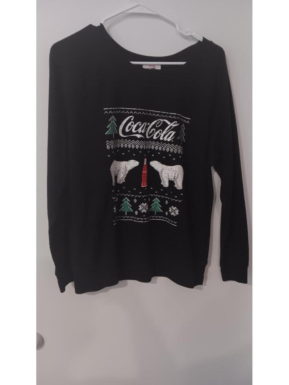 Coca-Cola XL Black Holiday Sweater with Polar Bear Design